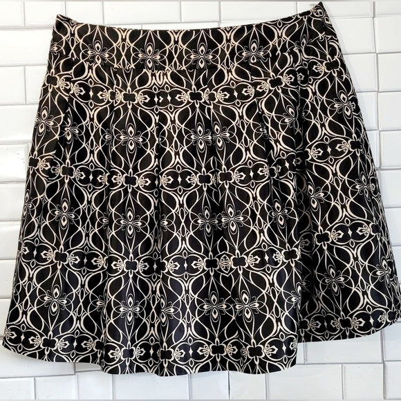 Mossimo Target Ladies A-Line Circle Skirt Wide Panel Waist Knee Length Silk Like - Picture 1 of 4